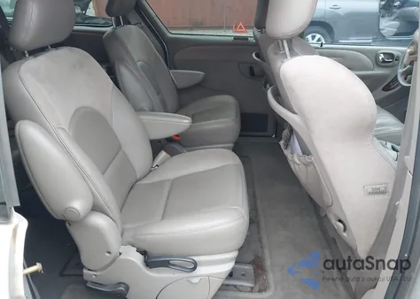 2003 Chrysler Town & Country Limited from USA, damaged, VIN 2C8GP64L53R276023